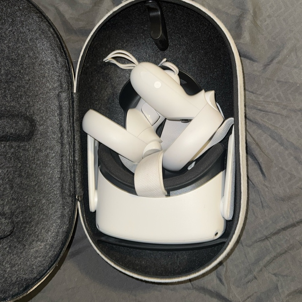 Oculus rift gen 2, 256 gb Used 5 times